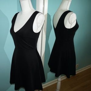 Forever 21 M Black Dress